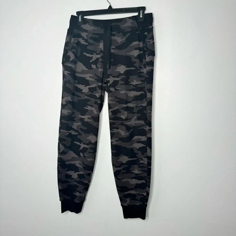 Athleta gray camo sweatpants size small